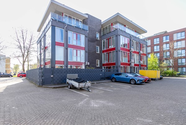 Medium property photo - Halverwege 37, 2402 NK Alphen aan den Rijn